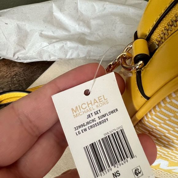 💛💛 beautiful Michael kors crossbody 💛💛 - Picture 7 of 7